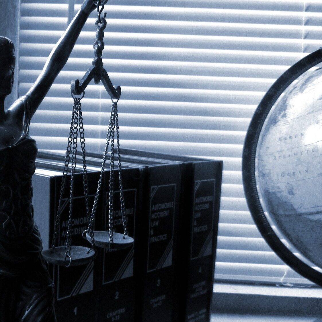 lady-justice-g83d1f9880_1920