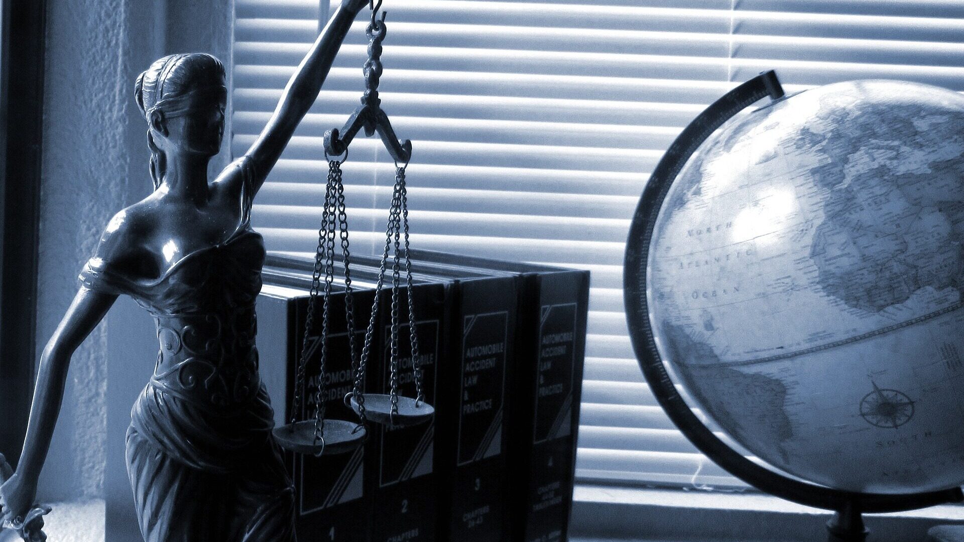 lady-justice-g83d1f9880_1920