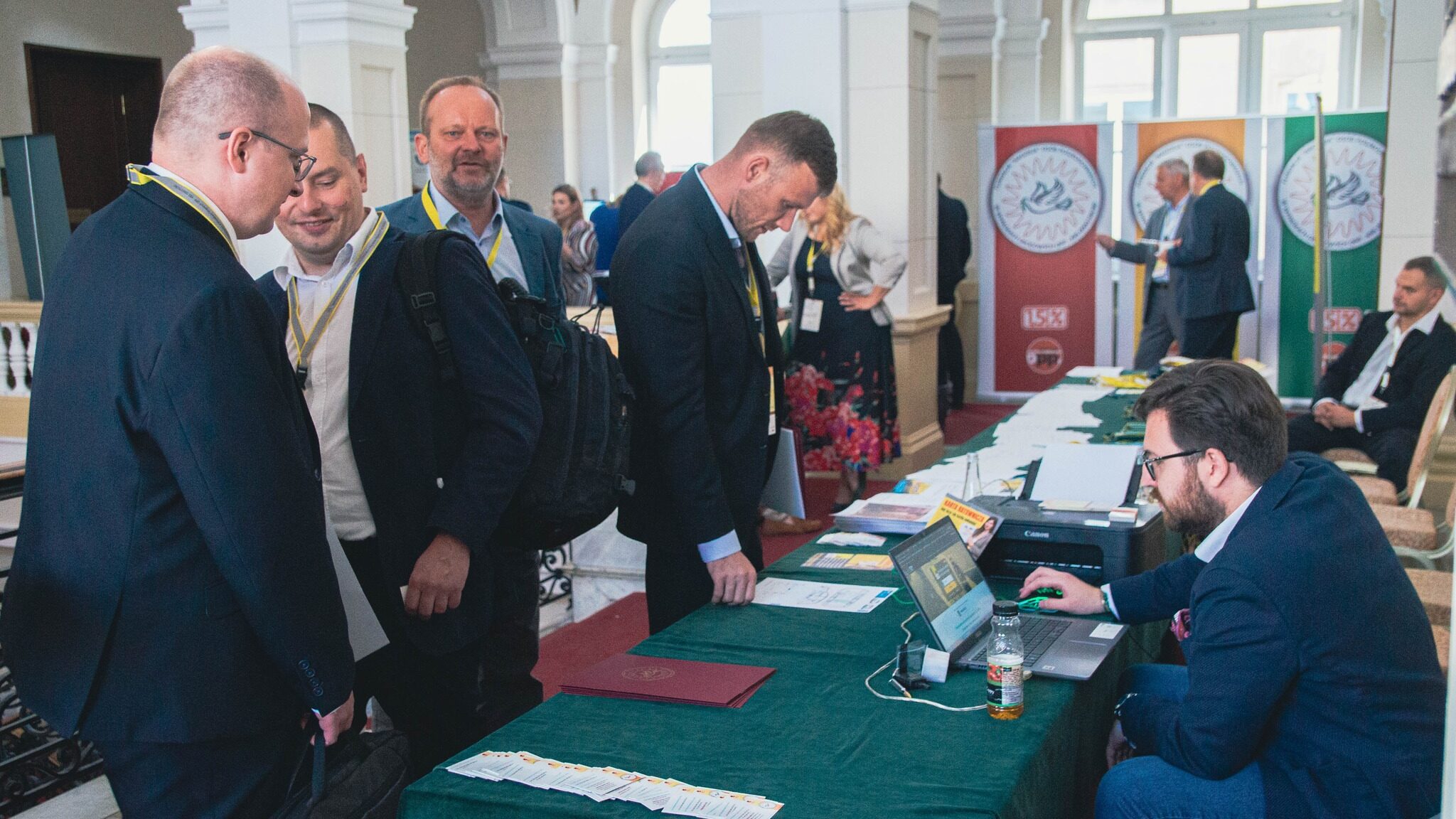 355017858_653789376765167_3626842039195616207_n